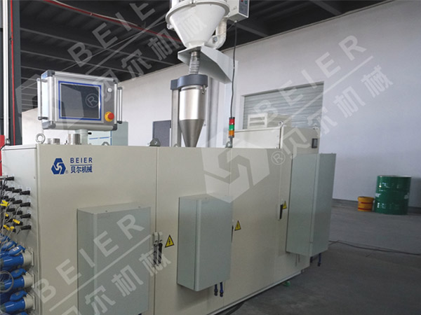 Plastic pipe extrusion forming principle