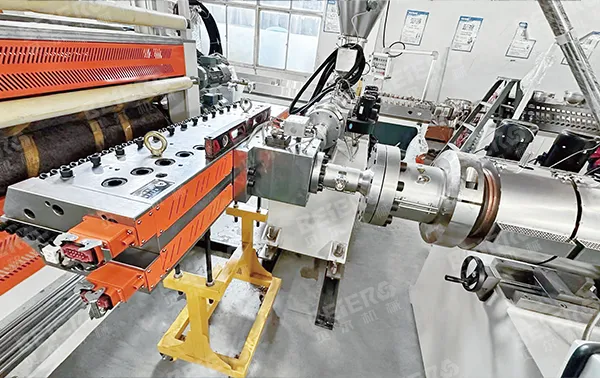 Roof Tile Extrusion Machine